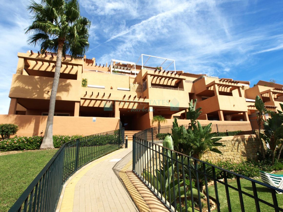 Ground Floor Apartment for sale in  Elviria, Marbella East