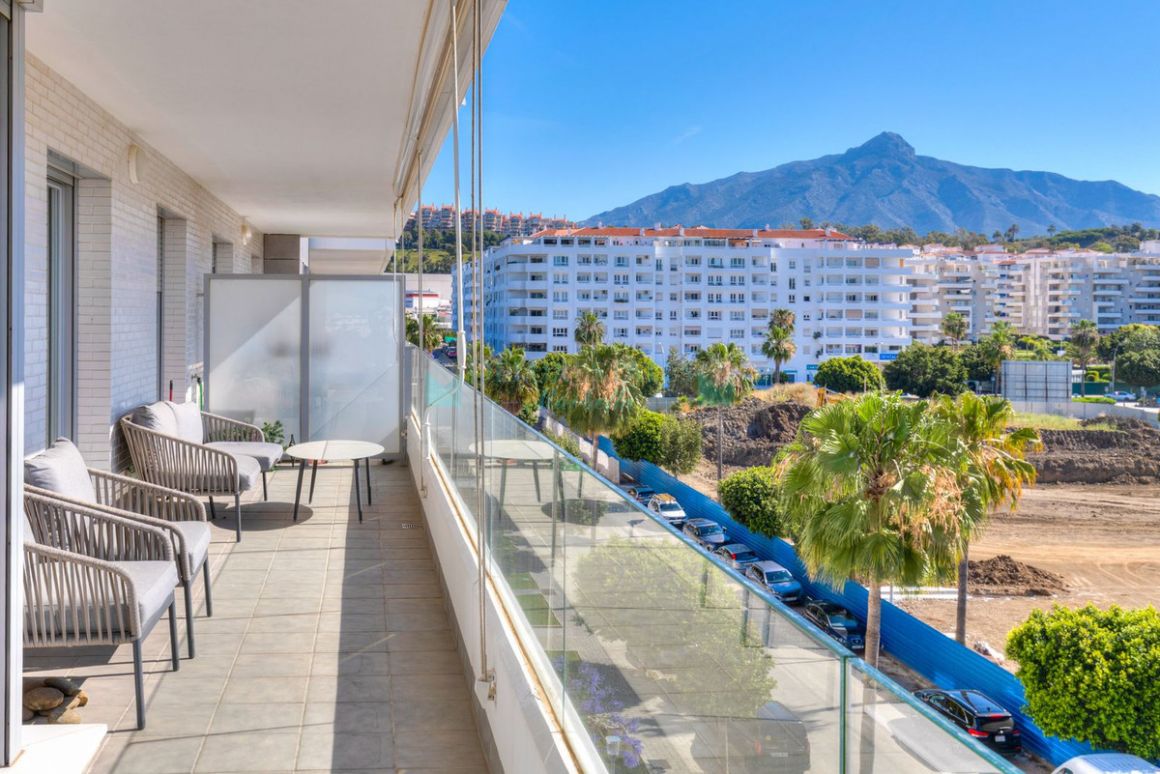 Apartment for sale in Nueva Andalucia