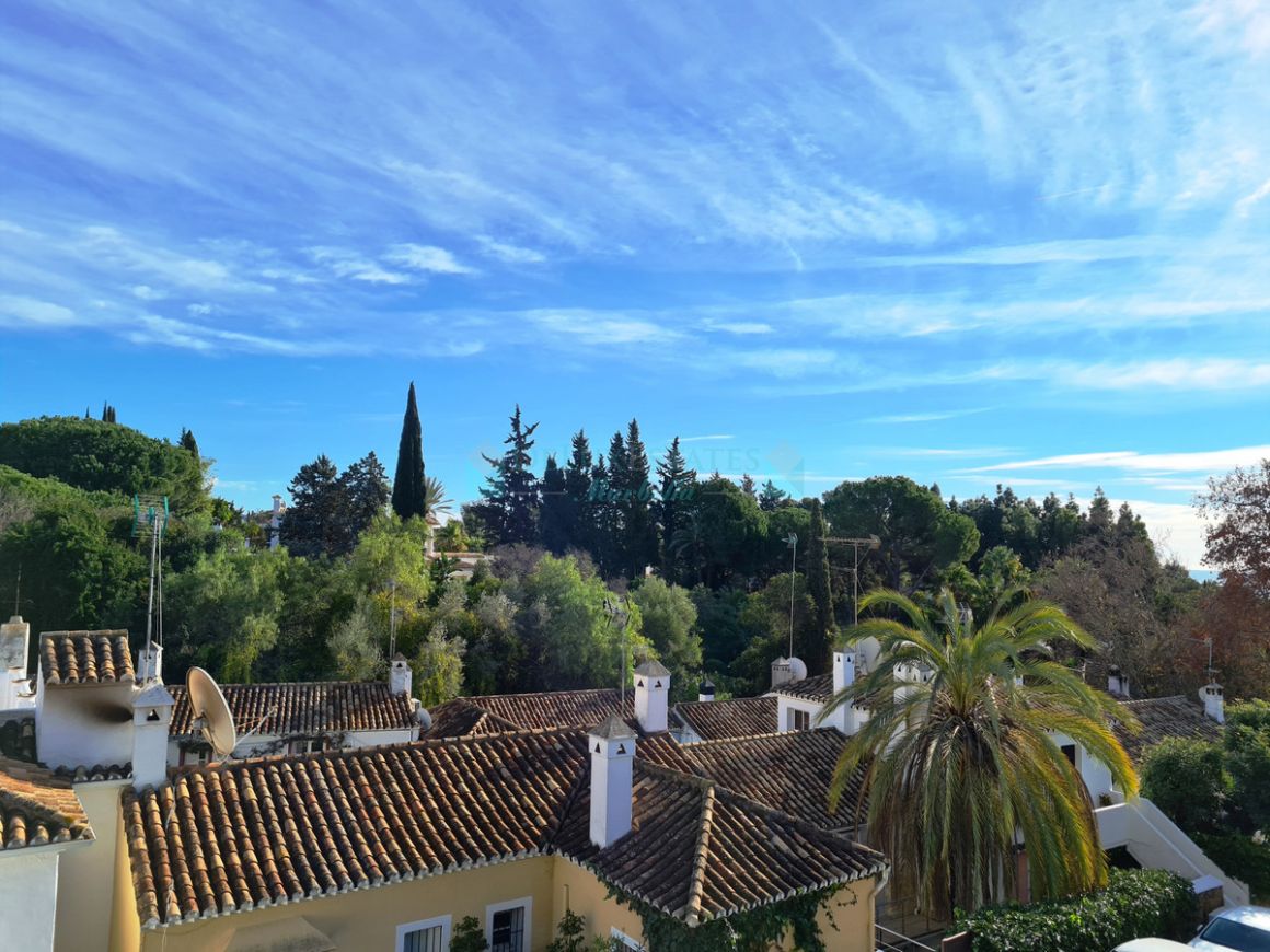 Semi Detached Villa for sale in  Nagüeles, Marbella Golden Mile