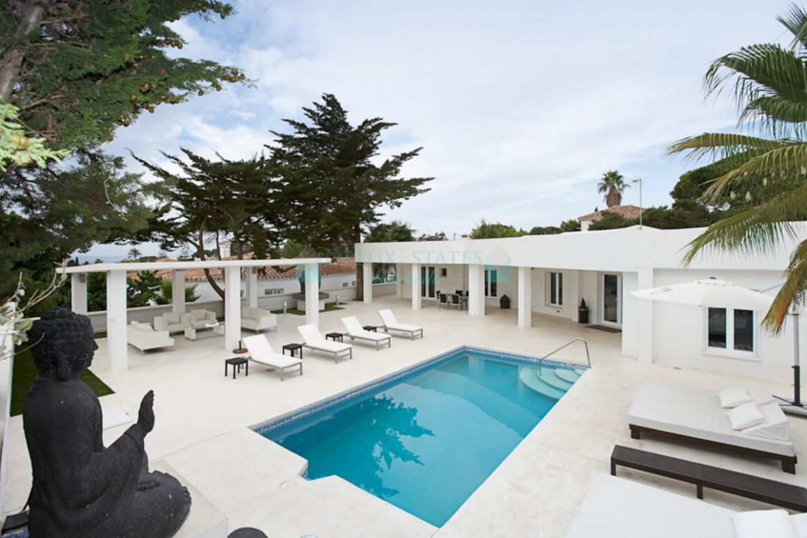 Villa en alquiler en  Marbesa, Marbella Este