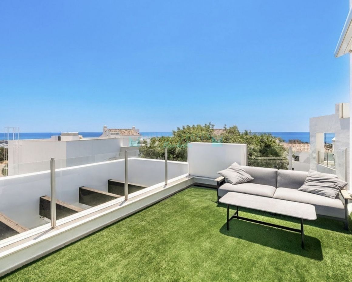 Penthouse for sale in  Los Altos de los Monteros, Marbella East