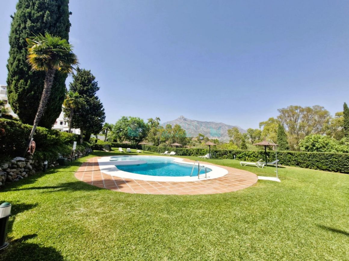 Ground Floor Apartment for sale in Marbella Golden Mile