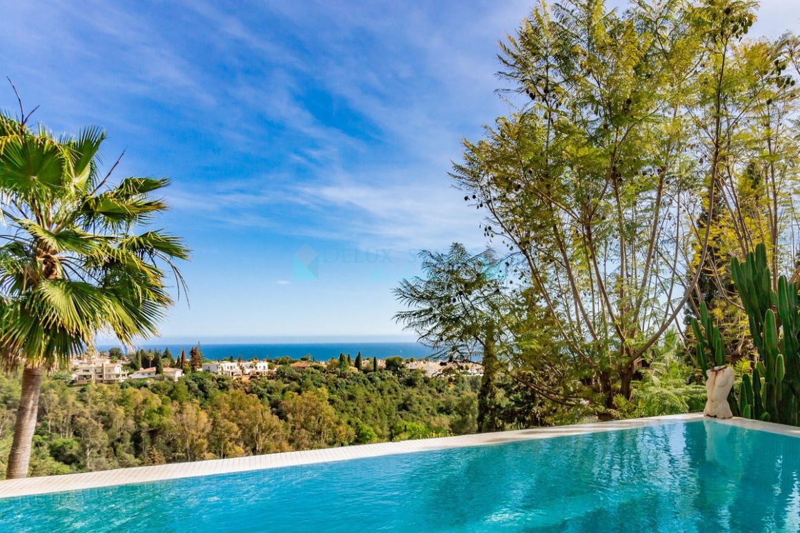 Villa for rent in  Sierra Blanca, Marbella Golden Mile