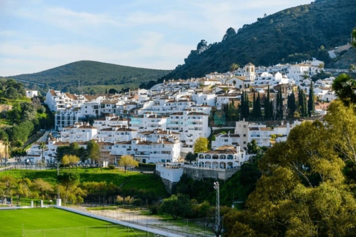 Adosado en venta en Benahavis