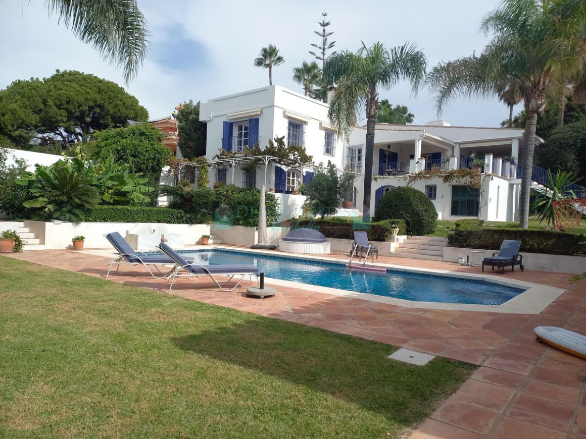 Villa en alquiler en  Guadalmina Alta, San Pedro de Alcantara