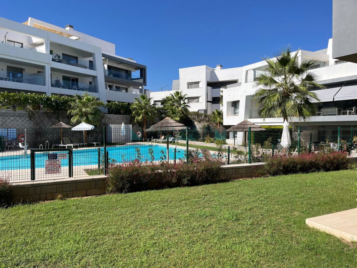 Ground Floor Apartment for sale in Estepona