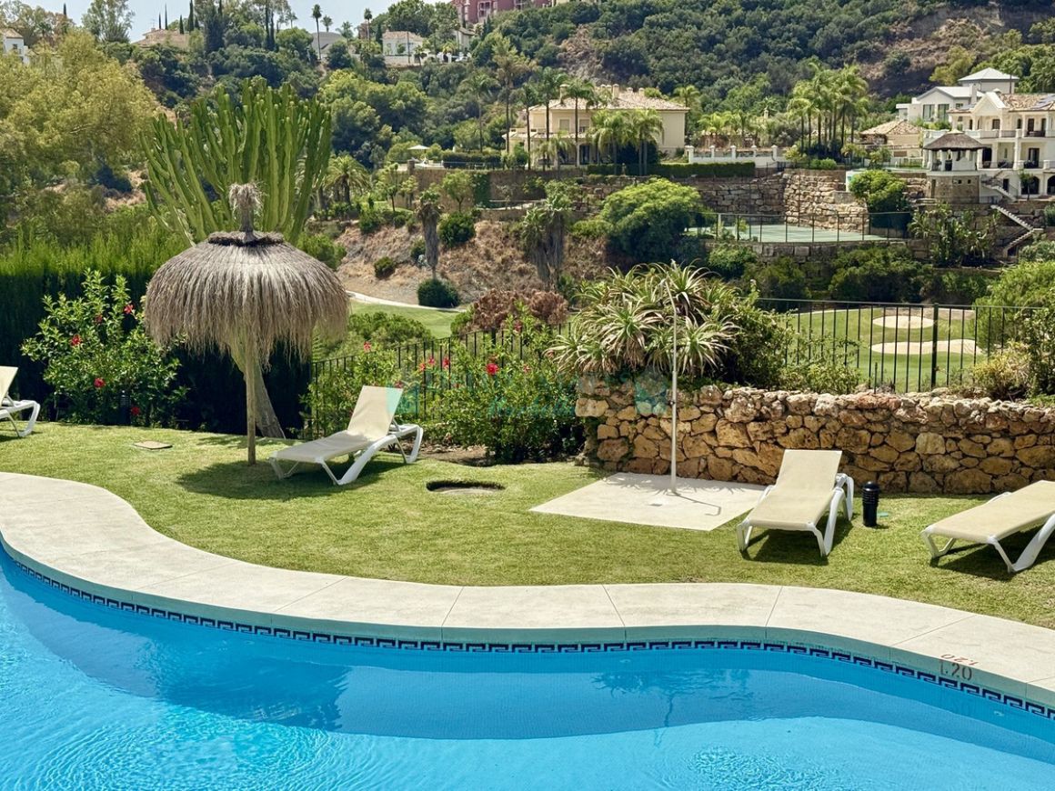 Town House for sale in  La Quinta, Benahavis