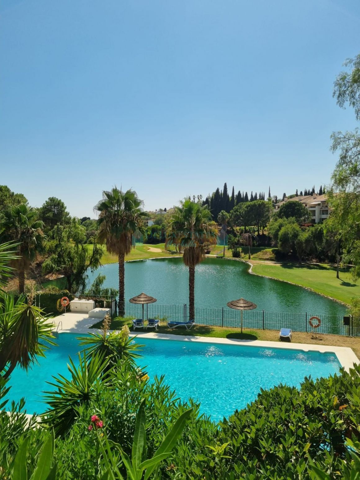 Apartamento Planta Baja en venta en Benahavis