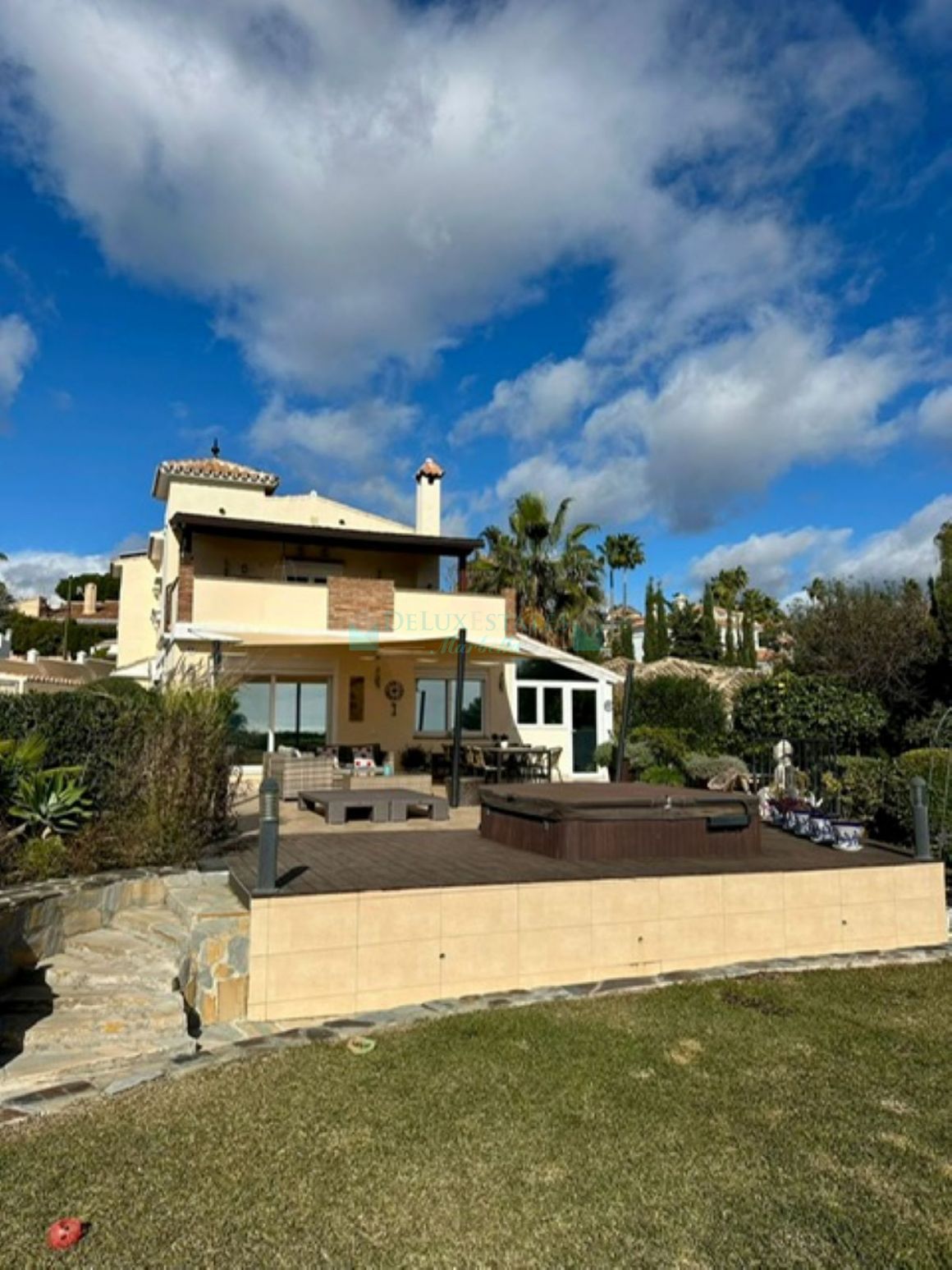 Villa en venta en Estepona