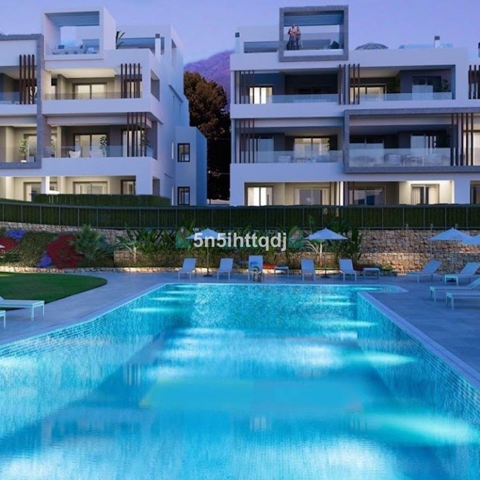 Apartamento en venta en  Bel Air, Estepona