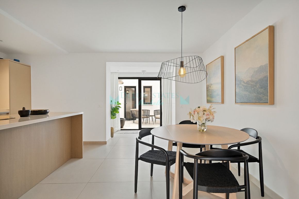 Ground Floor Apartment for sale in Estepona