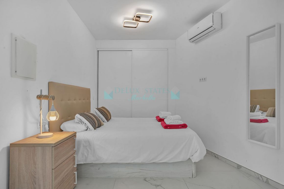 Semi Detached Villa for rent in Nueva Andalucia