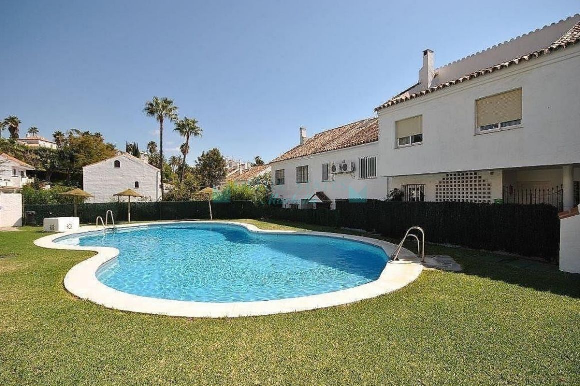 Adosado en venta en Marbella