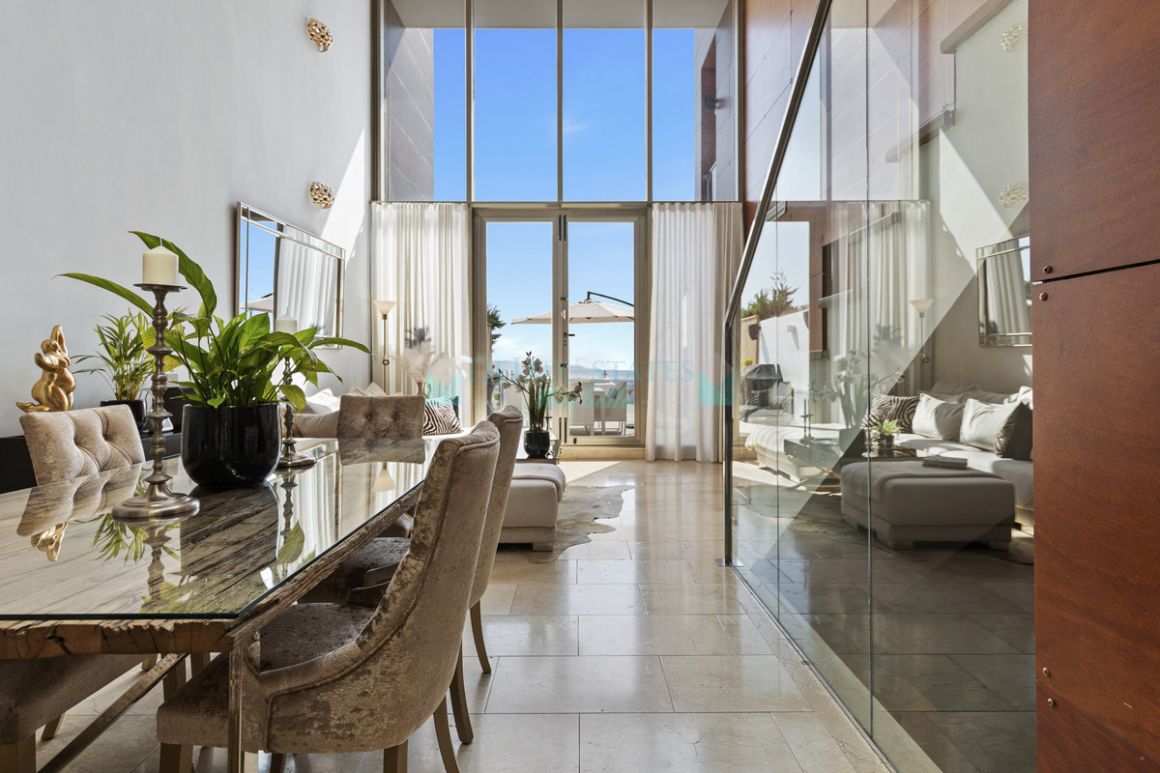Town House for sale in Benahavis