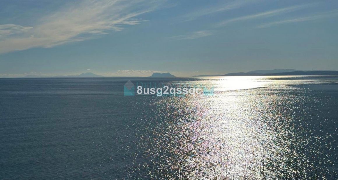 Penthouse for sale in  New Golden Mile, Estepona