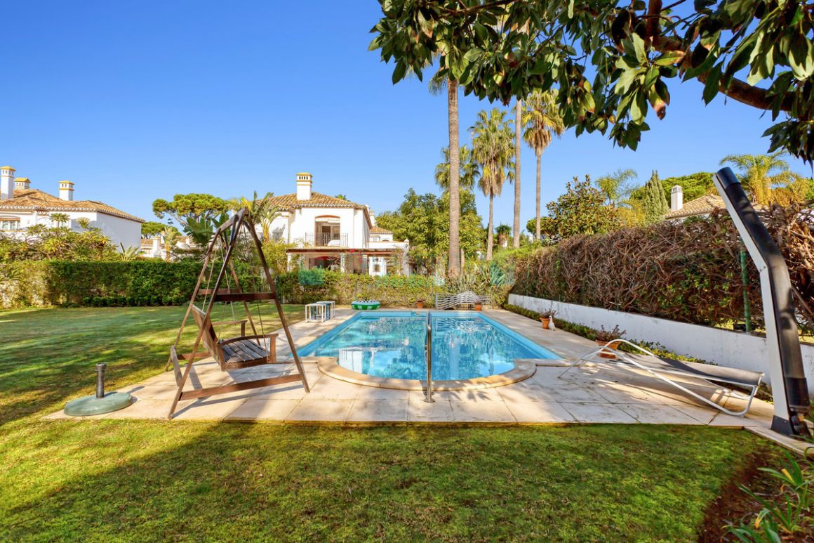 Semi Detached Villa for sale in  Benamara, Estepona