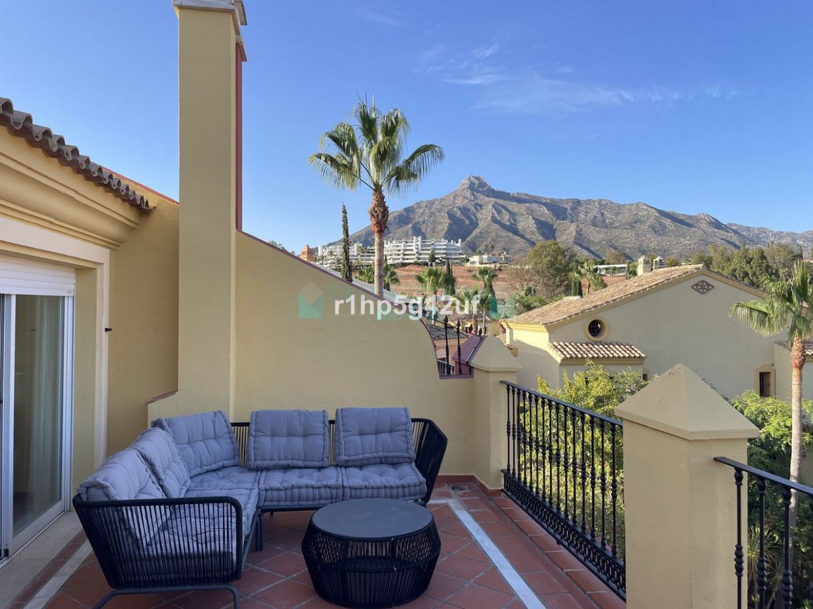 Town House for rent in Marbella