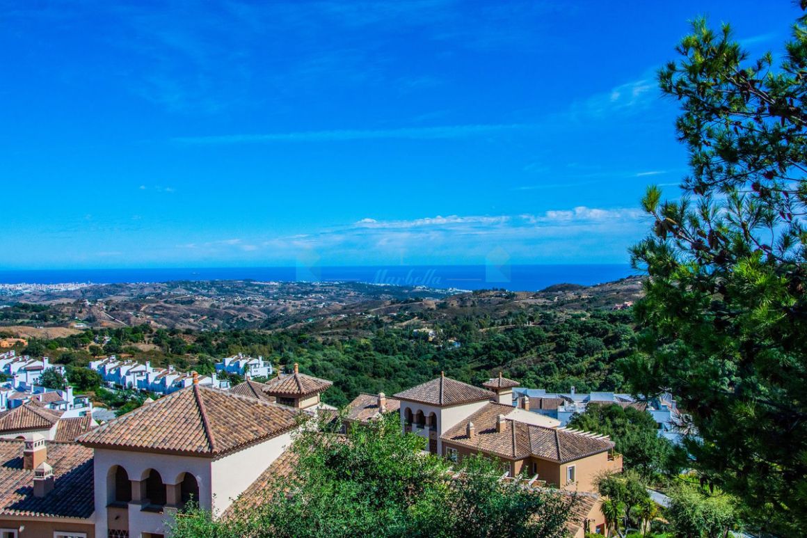 Ático en La Mairena, Marbella Este