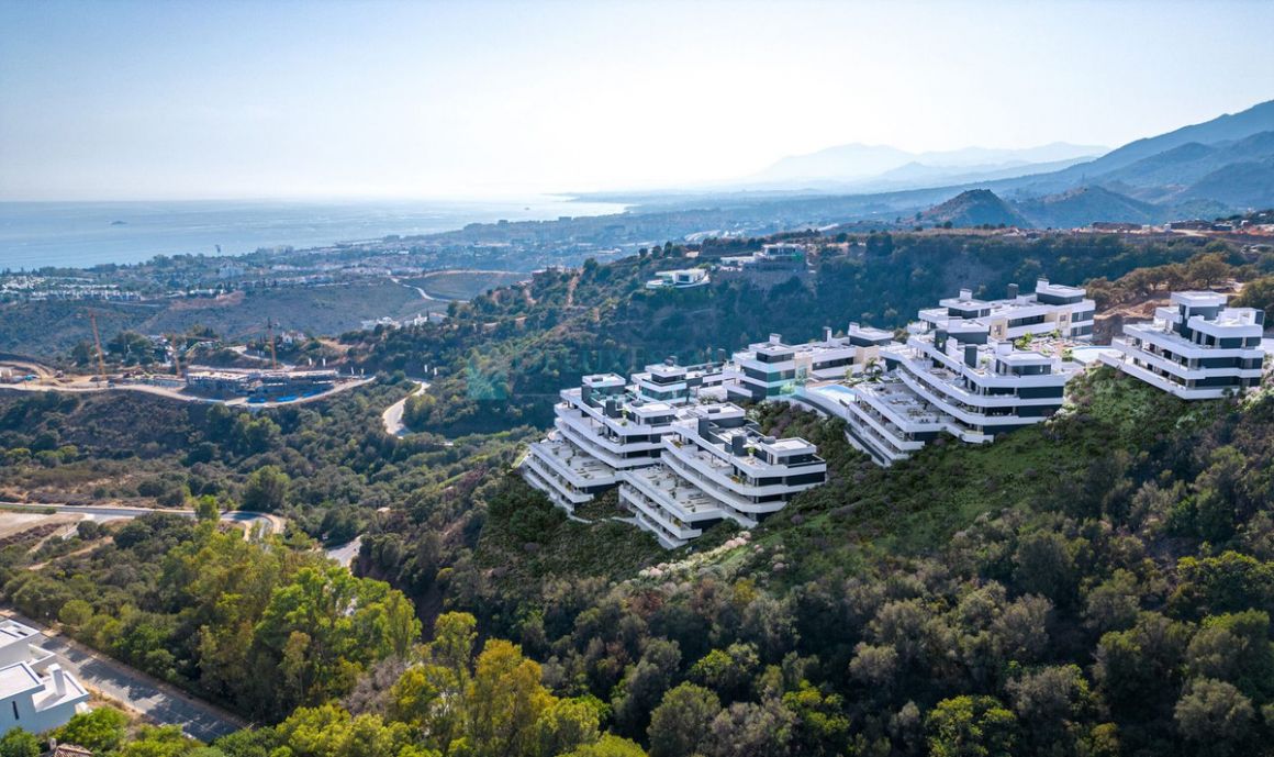 Ground Floor Apartment for sale in  Los Altos de los Monteros, Marbella East