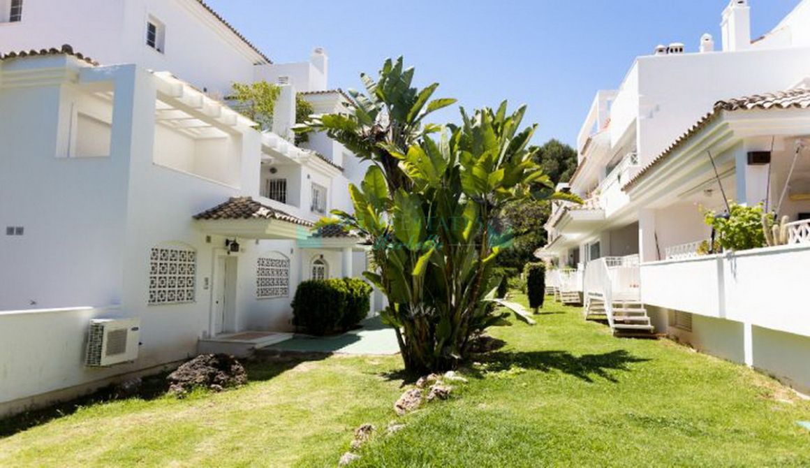 Apartamento Planta Baja en Rio Real, Marbella Este