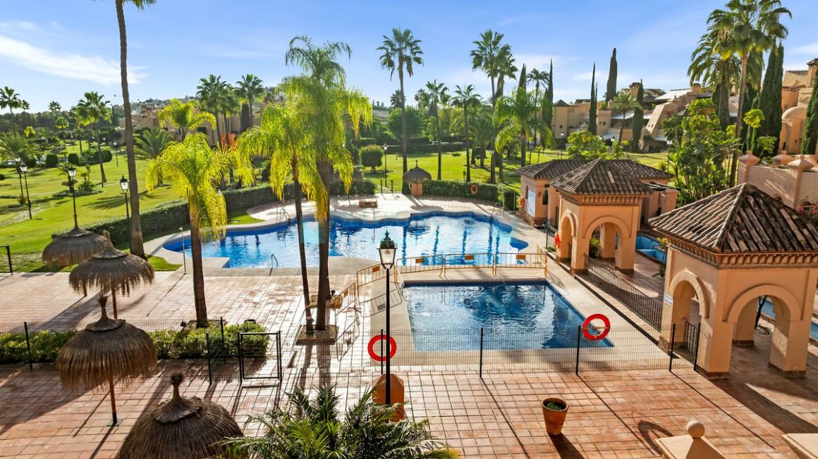 Penthouse in Atalaya, Estepona