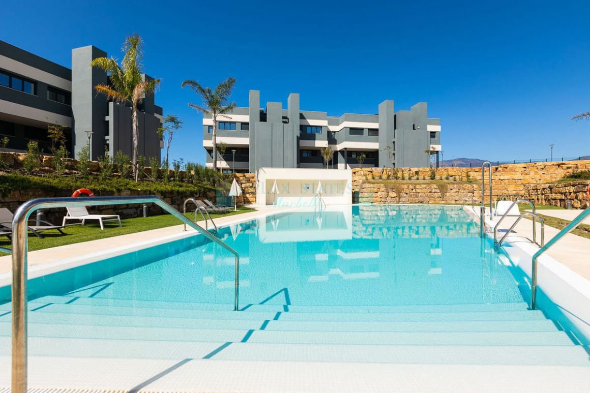 Penthouse for sale in  Selwo, Estepona