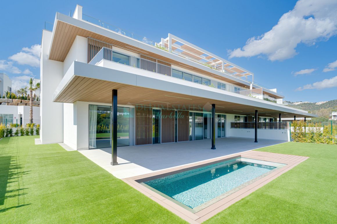 Ground Floor Apartment for sale in  Santa Clara, Marbella East