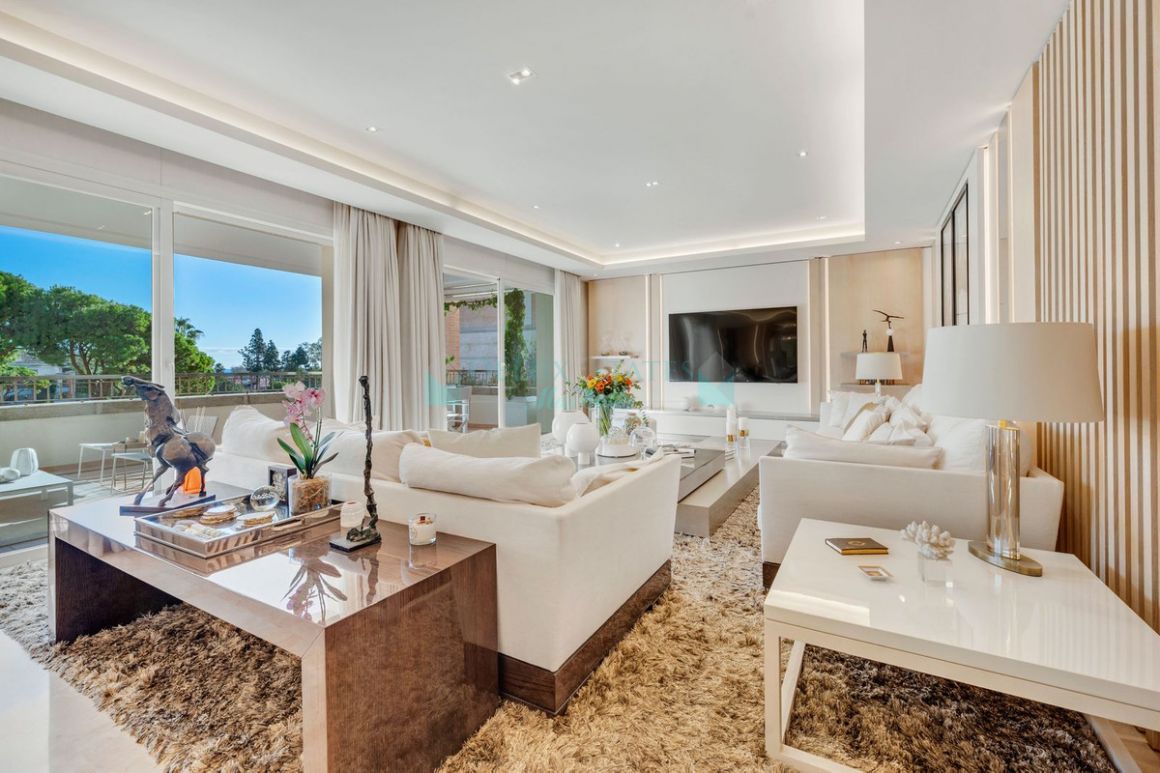 Apartment for sale in Marbella Golden Mile