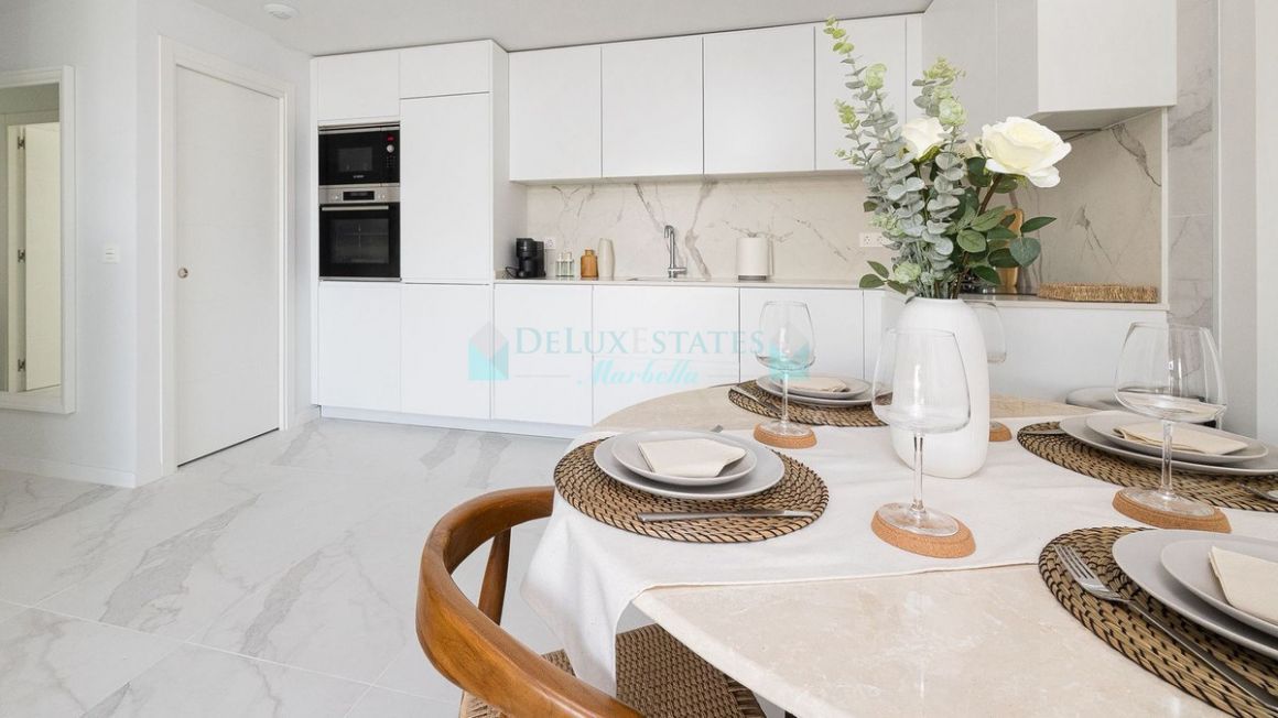 Apartment for rent in  La Campana, Nueva Andalucia