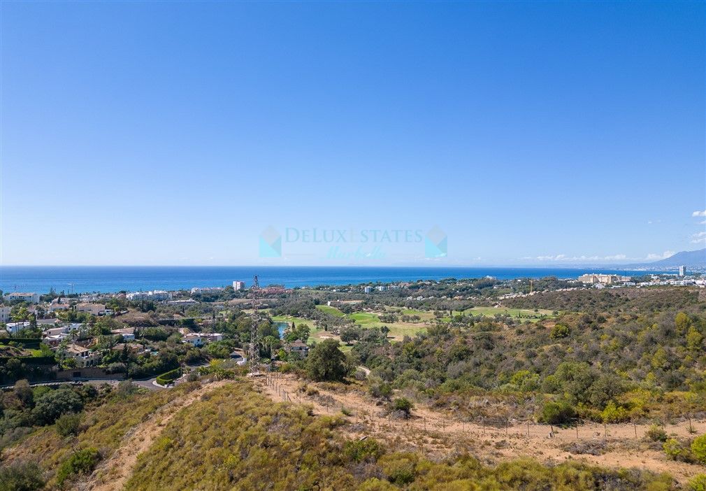 Residential Plot in El Rosario, Marbella East