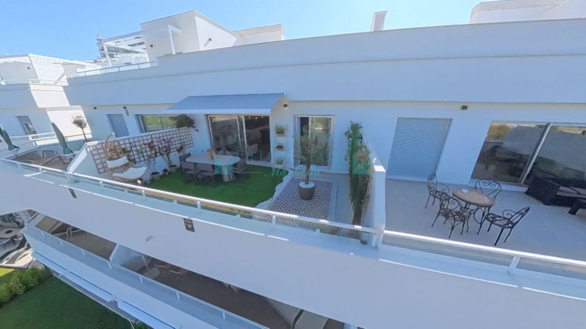 Ático en venta en  New Golden Mile, Estepona