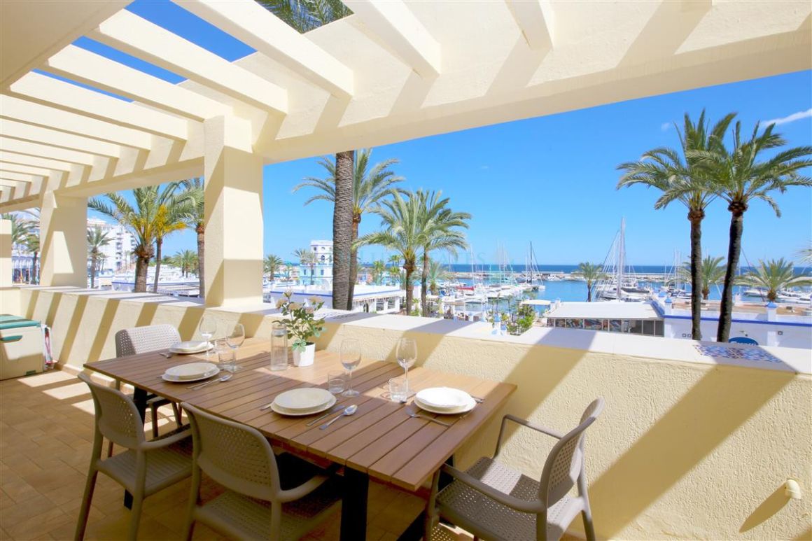 Apartment in Estepona