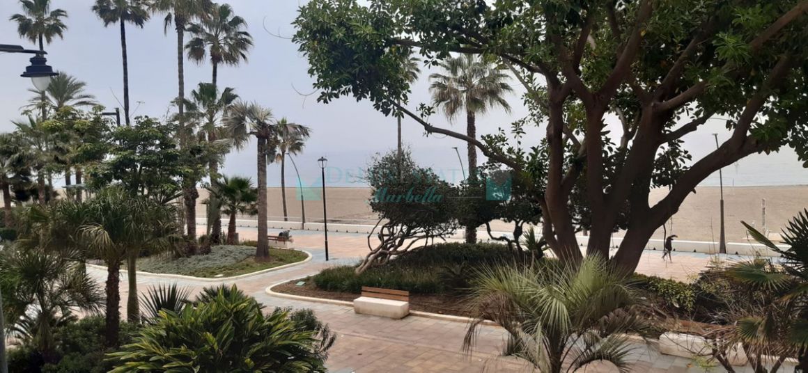 Apartment for sale in Estepona