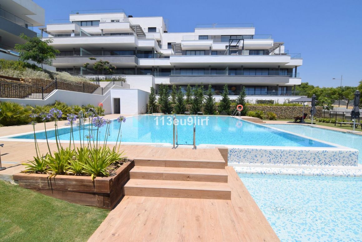 Ground Floor Apartment for sale in Estepona