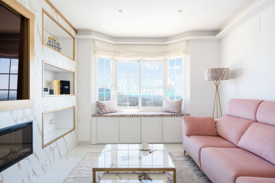 Semi Detached Villa for sale in  La Mairena, Marbella East