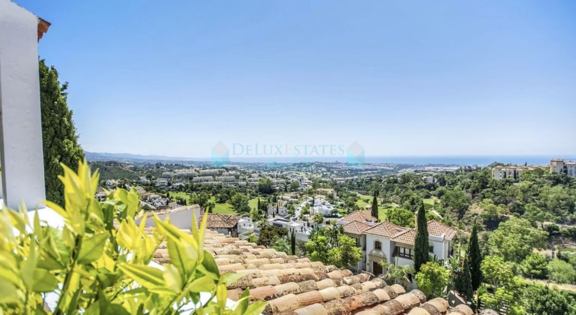 Ground Floor Apartment for sale in  La Quinta, Benahavis