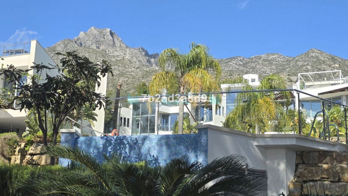 Semi Detached Villa for sale in Marbella Golden Mile