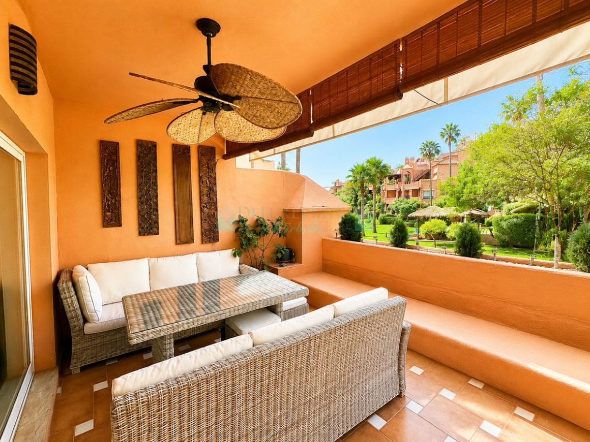 Apartment for sale in  Guadalmina Baja, San Pedro de Alcantara