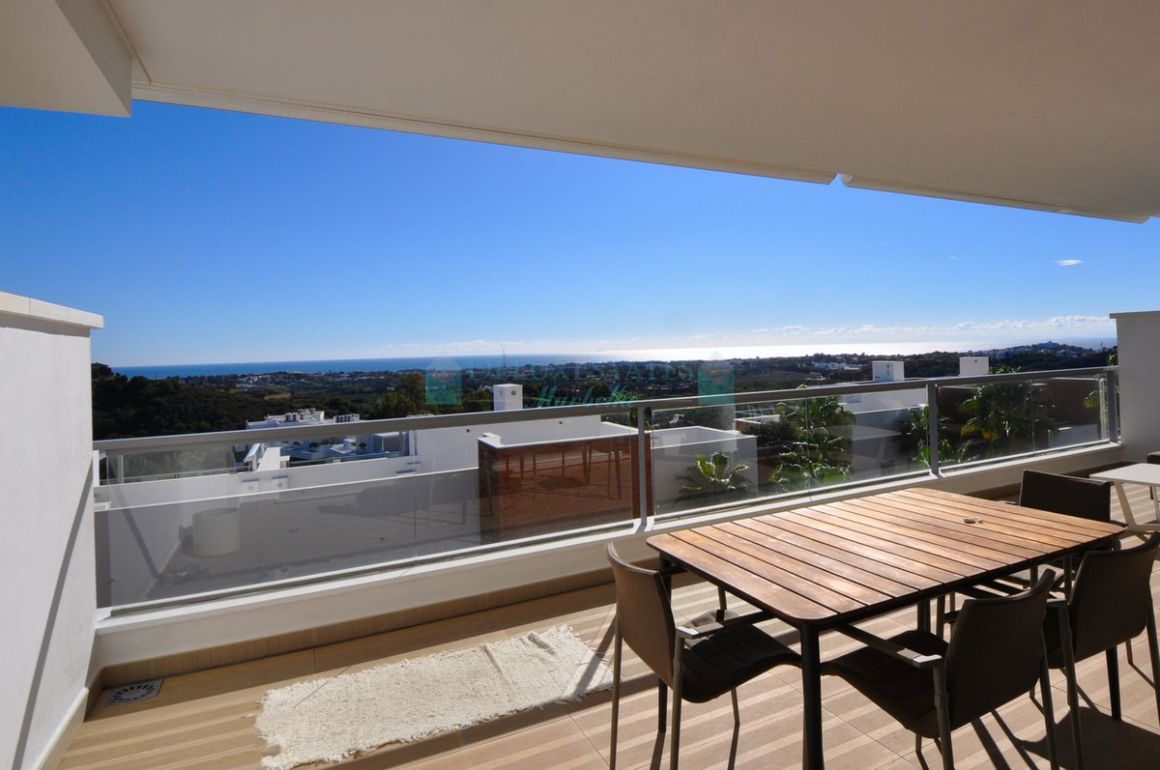 Apartment in Los Arqueros, Benahavis