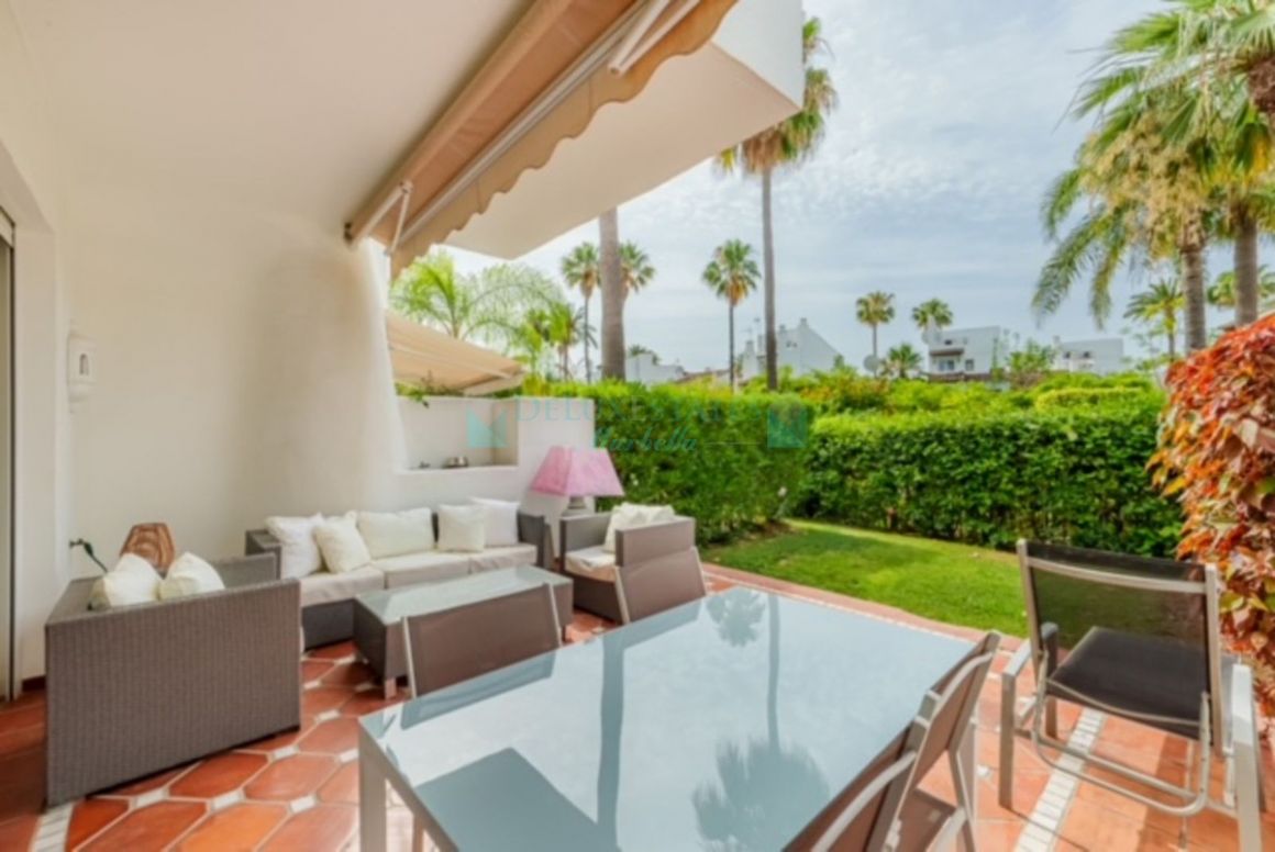 Town House for sale in Estepona