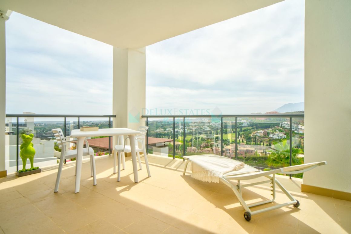 Apartment for sale in Benahavis