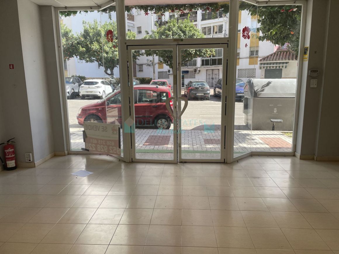 Office for sale in Estepona