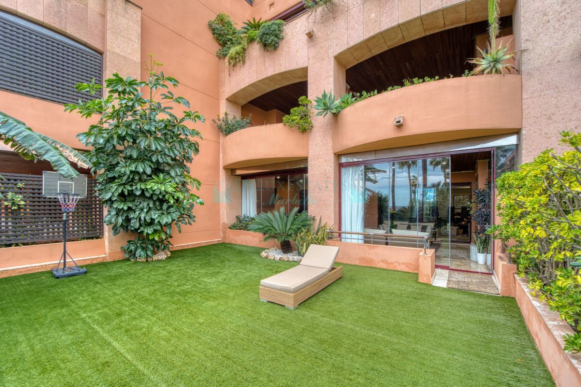 Ground Floor Apartment for sale in Nueva Andalucia