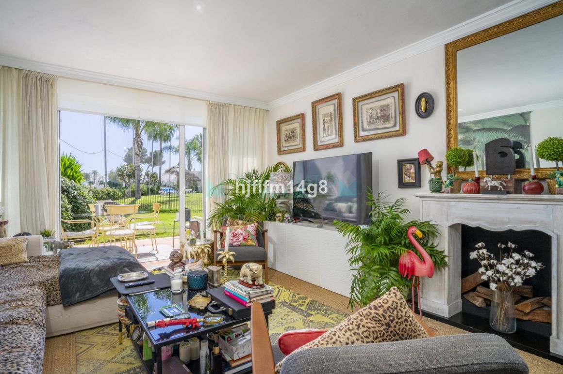Ground Floor Apartment in Nueva Andalucia