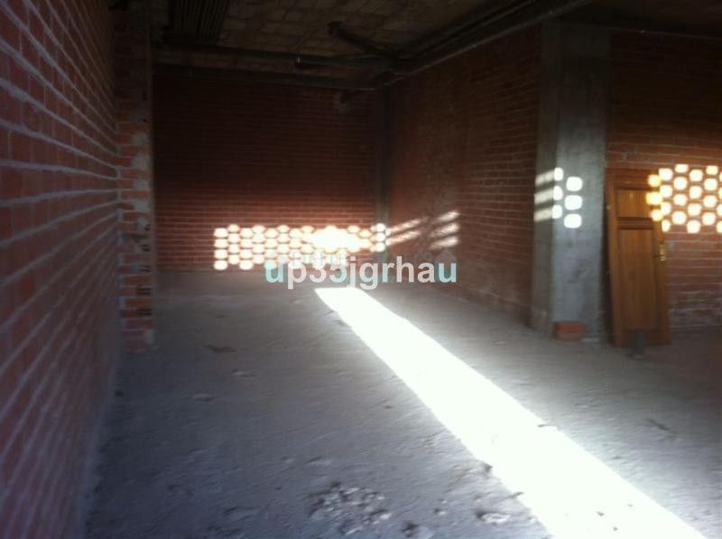 Shopping Centre for sale in Estepona