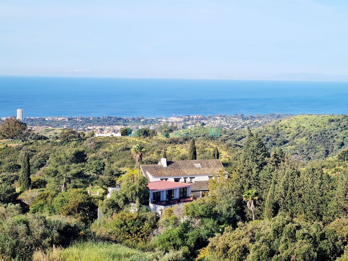 Finca for sale in  Las Chapas, Marbella East
