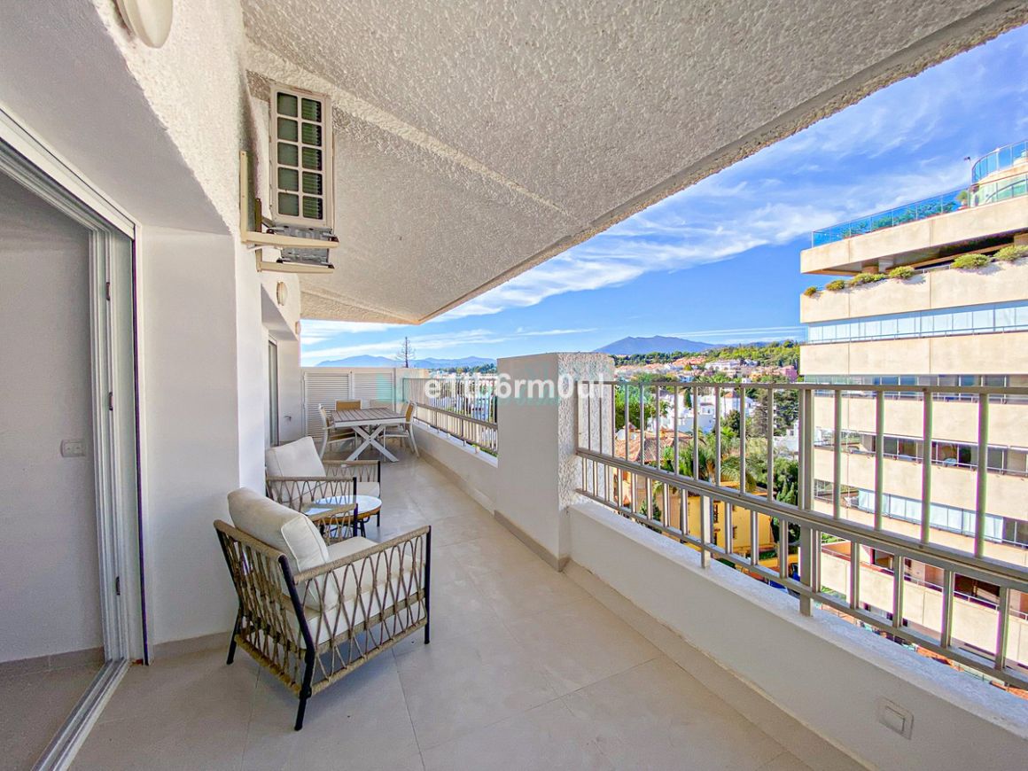 Penthouse for sale in Marbella Golden Mile