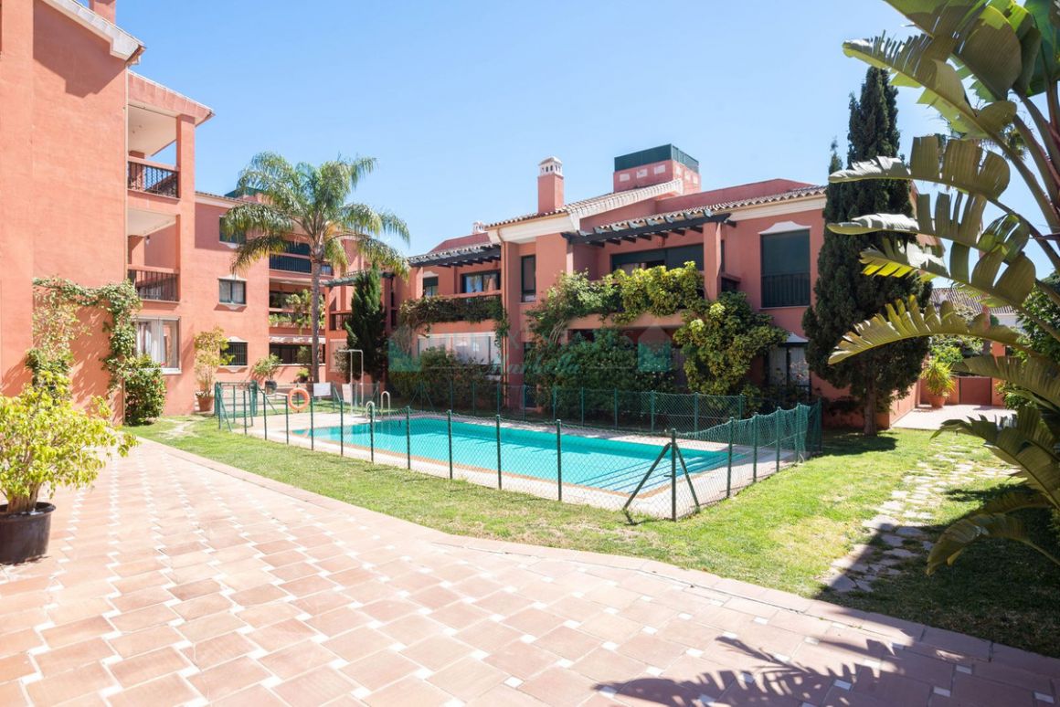 Apartment in Marbesa, Marbella East