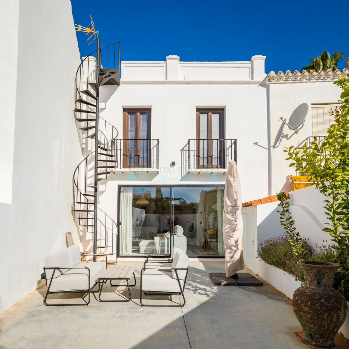 Town House for sale in Nueva Andalucia