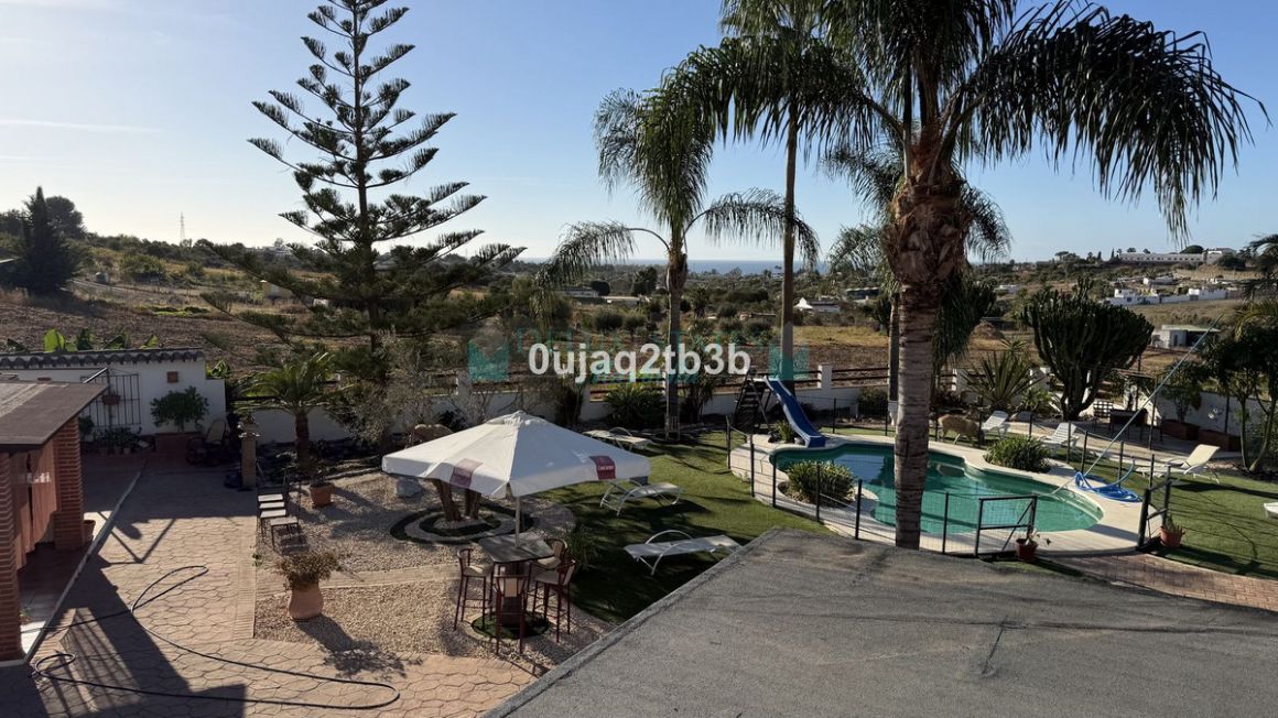 Residential Plot in Estepona